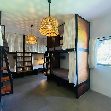 Maayong Hostel (Adults Only) 몰볼 외부 사진