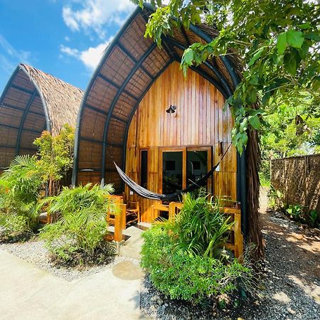 Maayong Hostel (Adults Only) 몰볼 외부 사진