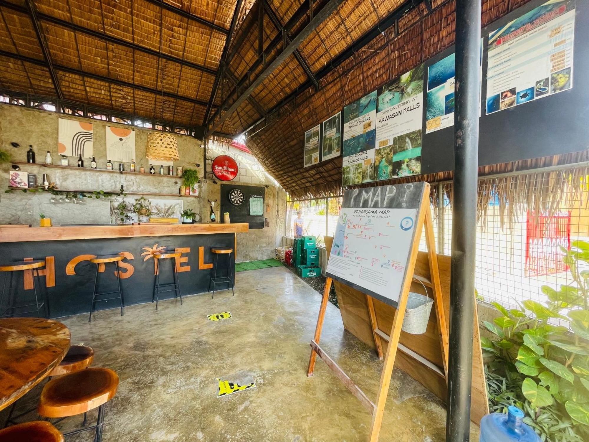 Maayong Hostel (Adults Only) 몰볼 외부 사진