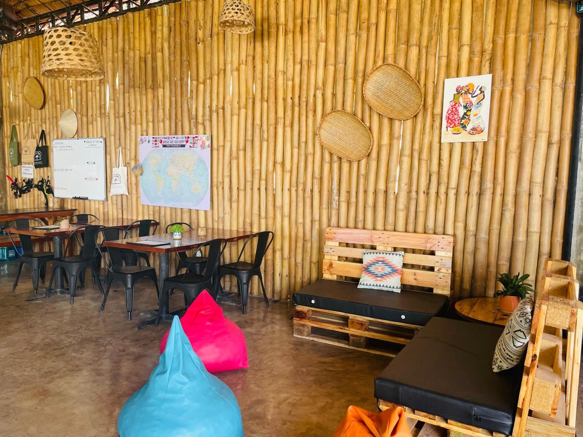 Maayong Hostel (Adults Only) 몰볼 외부 사진