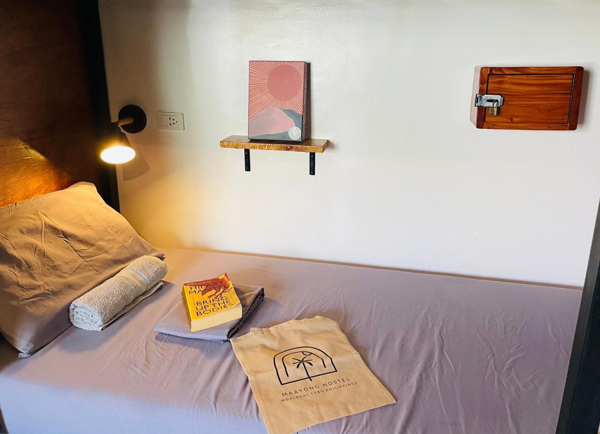 Maayong Hostel (Adults Only) 몰볼 외부 사진