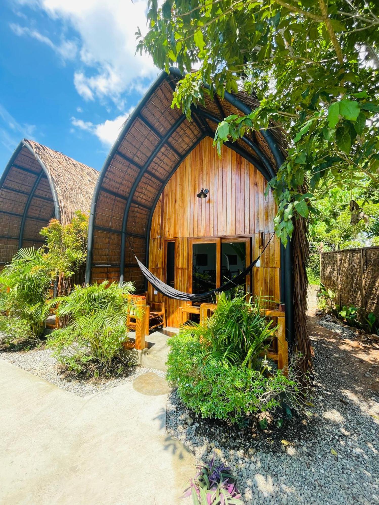 Maayong Hostel (Adults Only) 몰볼 외부 사진