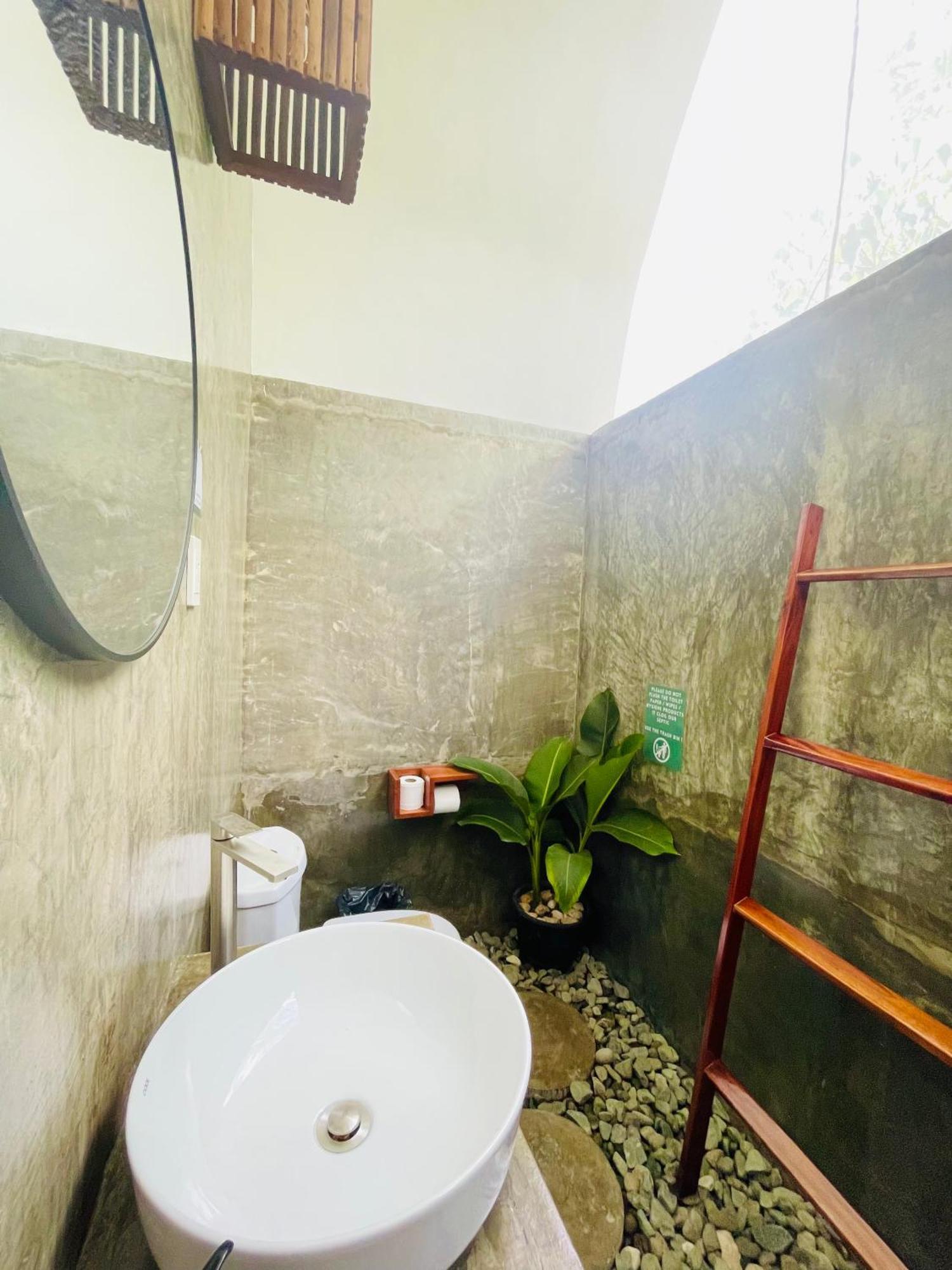 Maayong Hostel (Adults Only) 몰볼 외부 사진
