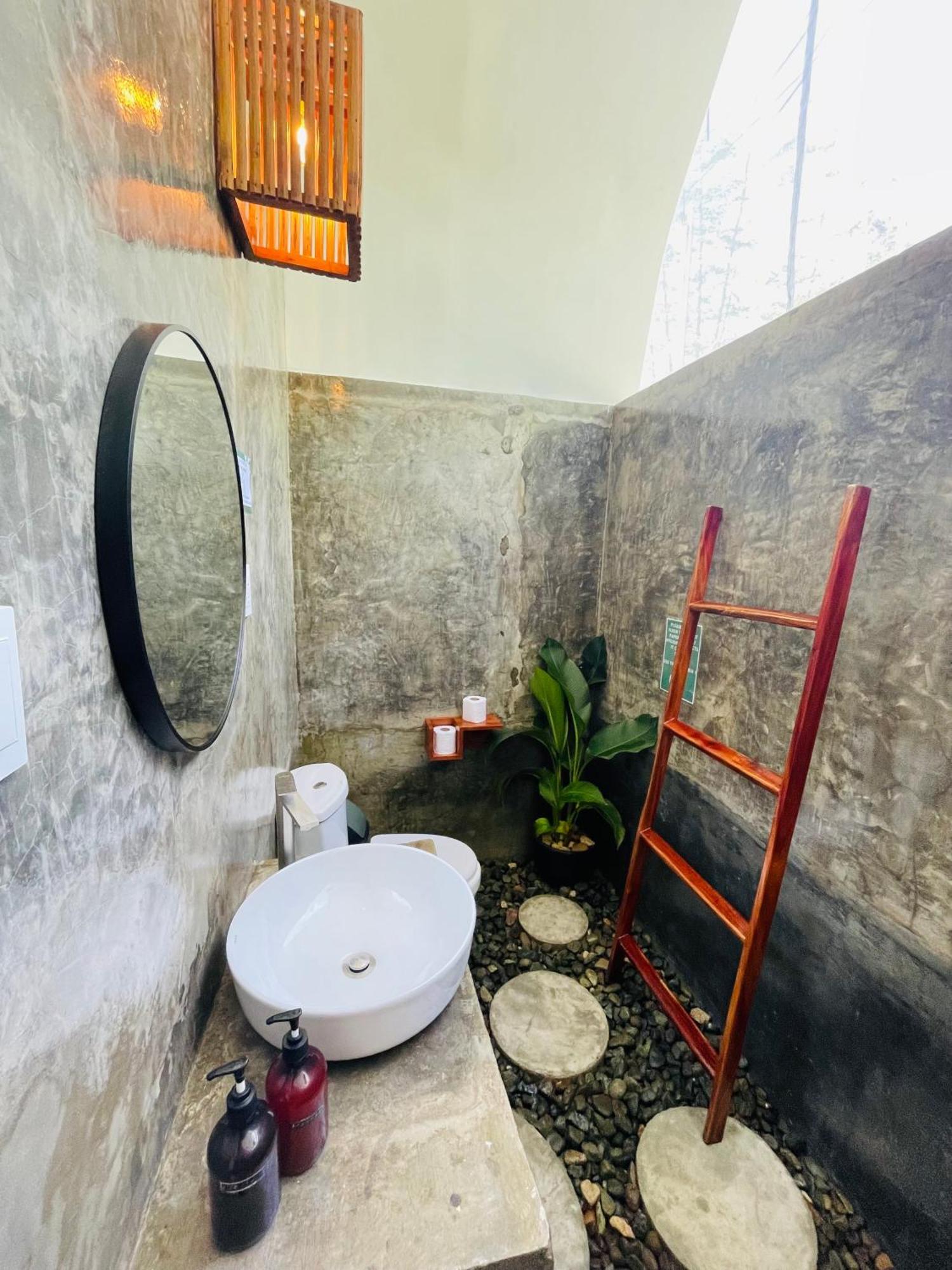 Maayong Hostel (Adults Only) 몰볼 외부 사진
